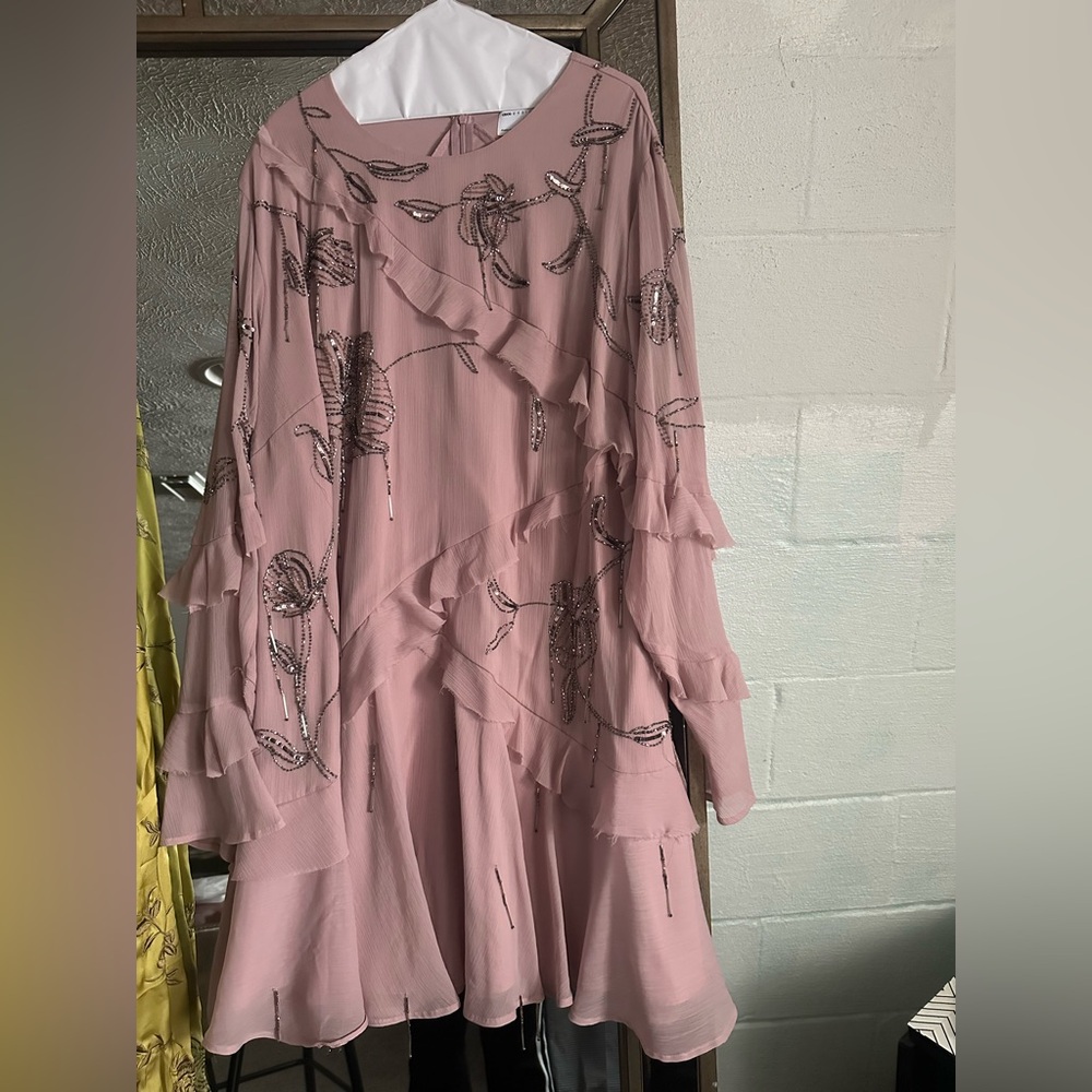 Elegant Pink Ruffled Dress